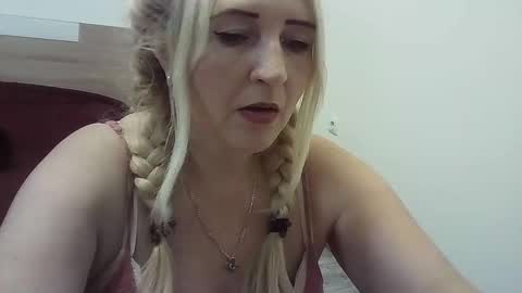 Snapshot of ttrnynela chatting on October 25, 2025, 7:16 am Ttrnynela online show from October 25, 2025, 7:16 am