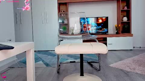 Anna online show from July 27, 2026, 6:42 am