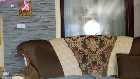 Snapshot of tunderose chatting on May 30, 2026, 4:20 am Tunde online show from May 30, 2026, 4:20 am