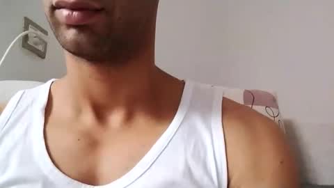Snapshot of tunisiensexyguy chatting on December 18, 2025, 2:23 pm TunisienSexyGuy online show from December 18, 2025, 2:23 pm