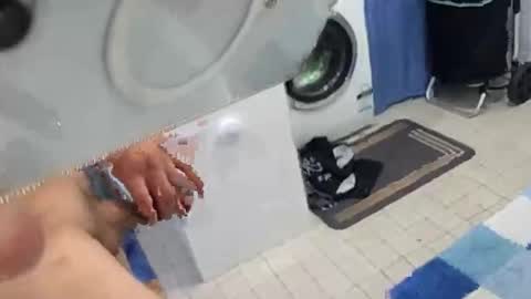 turkzuowt online show from November 4, 2025, 8:35 am