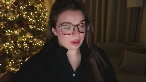 Ariana online show from December 14, 2025, 7:51 pm