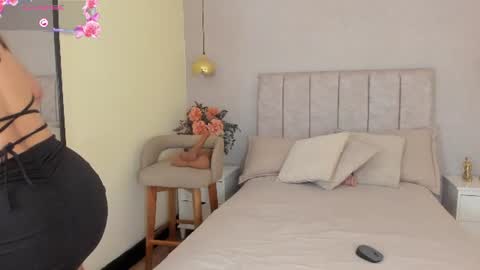 Snapshot of tutu_milf chatting on July 24, 2026, 7:12 pm Tutu online show from July 24, 2026, 7:12 pm
