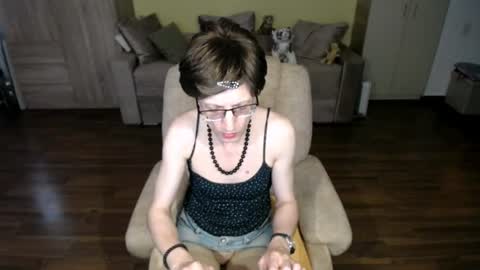 Snapshot of tvclementine chatting on June 18, 2026, 9:14 am Clementine online show from June 18, 2026, 9:14 am