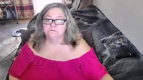 Lana online show from September 18, 2025, 2:02 am