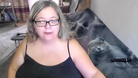 Lana online show from October 16, 2025, 2:34 am