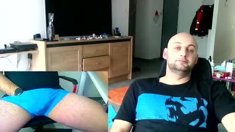 twardyidlugi online show from December 25, 2024, 11:00 am