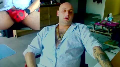 twardyidlugi online show from March 5, 2025, 8:00 am