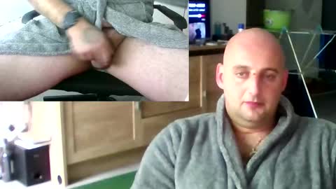 twardyidlugi online show from September 18, 2025, 7:54 am