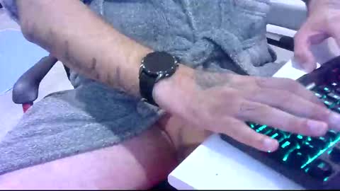 twardyidlugi online show from September 28, 2025, 7:52 pm