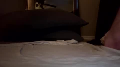 twetcock online show from October 21, 2025, 4:24 am