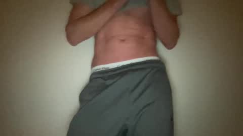 twink27844711 online show from December 17, 2024, 9:16 pm