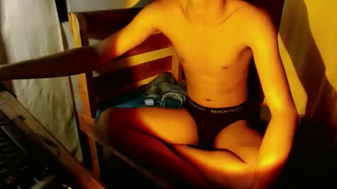 Snapshot of twink_cristian27 chatting on December 3, 2025, 9:51 am twink_cristian27 online show from December 3, 2025, 9:51 am
