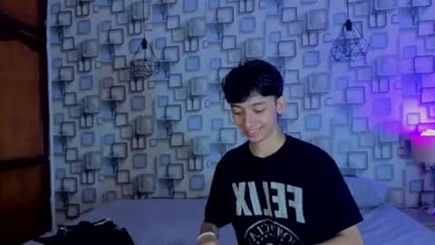 Snapshot of twink_sebas7 chatting on June 24, 2026, 12:15 pm Sebastin online show from June 24, 2026, 12:15 pm