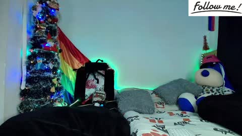 Snapshot of twink_sebas_ chatting on December 16, 2024, 6:10 am Bad boy sebastian online show from December 16, 2024, 6:10 am