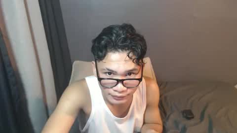 Snapshot of twinkjade_223xxx chatting on March 5, 2026, 7:32 pm Jady online show from March 5, 2026, 7:32 pm