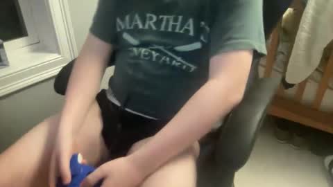 Snapshot of twinkmikexxx12 chatting on March 4, 2026, 2:28 am mike online show from March 4, 2026, 2:28 am