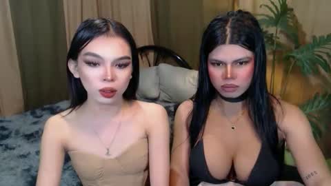 Snapshot of twinktransshanel chatting on October 17, 2025, 9:34 am twinktransshanel online show from October 17, 2025, 9:34 am