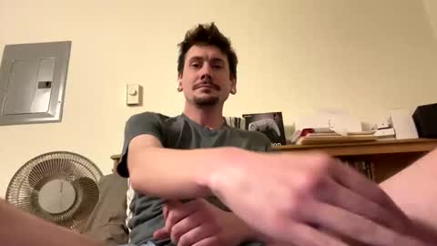 TwinkyMcgee online show from December 15, 2025, 8:07 am