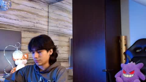 twinslovers_ online show from March 18, 2026, 3:31 am
