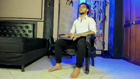 Clio  Tadeo online show from April 27, 2026, 1:03 am