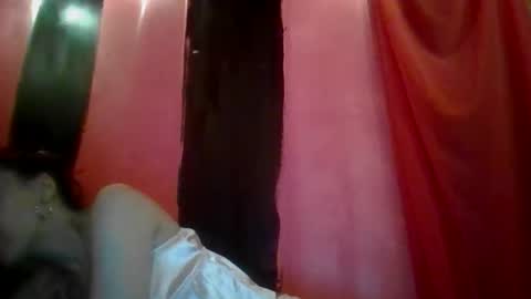 Snapshot of twizzytoxic22 chatting on June 3, 2026, 12:46 am twizzytoxic22 online show from June 3, 2026, 12:46 am