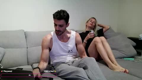 two_hot_to_handle online show from February 18, 2026, 8:27 pm