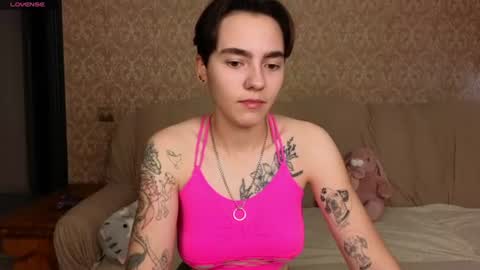 Snapshot of twobabesweet chatting on June 27, 2026, 12:22 pm Welcome guys We Lili and Vic PVT open online show from June 27, 2026, 12:22 pm