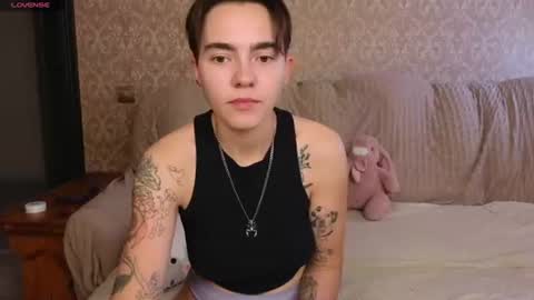 Snapshot of twobabesweet chatting on July 27, 2026, 7:04 am Welcome guys We Lili and Vic PVT open online show from July 27, 2026, 7:04 am