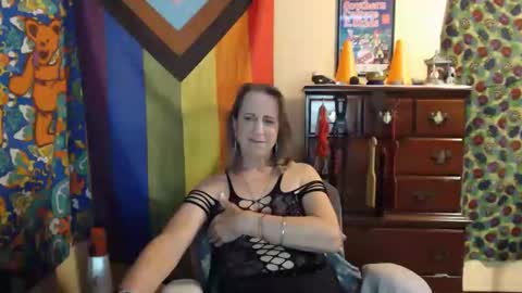 twocumkerry online show from May 1, 2026, 9:36 am
