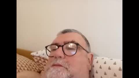 twohats2810 online show from March 12, 2026, 10:21 am