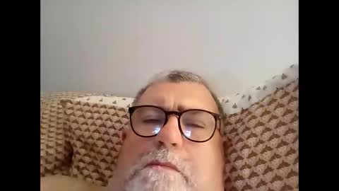 twohats2810 online show from March 12, 2026, 10:38 pm