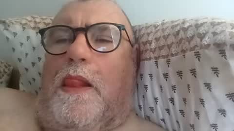 twohats2810 online show from July 4, 2026, 7:03 am