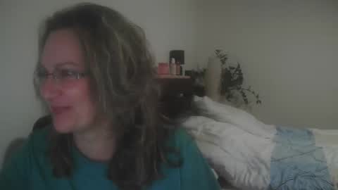 Snapshot of twonix chatting on November 21, 2025, 4:49 pm twonix online show from November 21, 2025, 4:49 pm