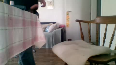 Snapshot of tworoardsdiverge chatting on July 16, 2026, 5:52 pm tworoardsdiverge online show from July 16, 2026, 5:52 pm