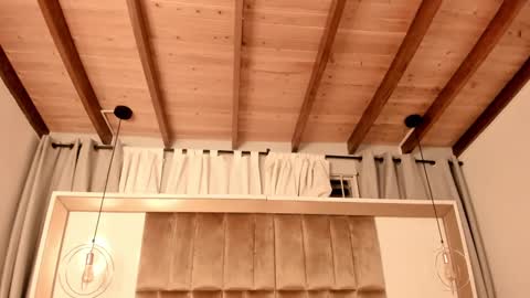 Twiggy online show from March 1, 2025, 12:17 am