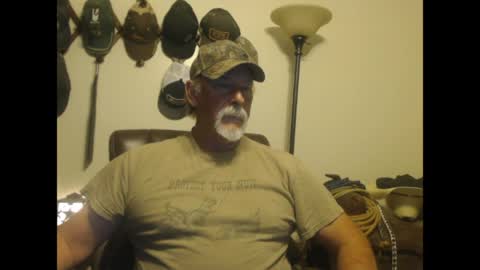 Snapshot of txlobo60 chatting on March 21, 2026, 10:35 pm txlobo60 online show from March 21, 2026, 10:35 pm