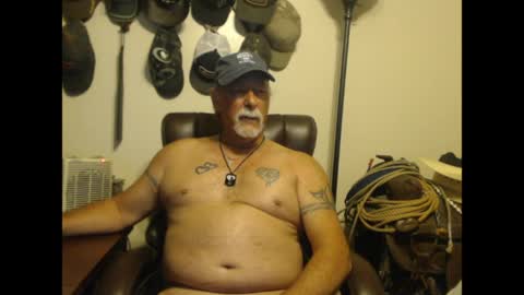Snapshot of txlobo60 chatting on April 21, 2026, 1:42 am txlobo60 online show from April 21, 2026, 1:42 am