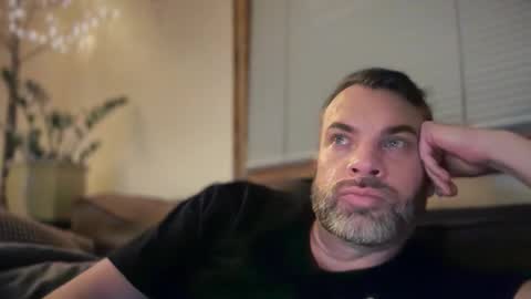 Snapshot of ty_lerdavid chatting on January 19, 2026, 7:01 am TylerDavid online show from January 19, 2026, 7:01 am