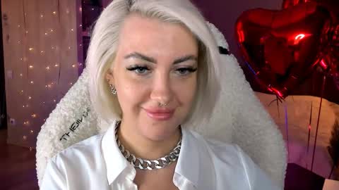 Snapshot of tykioty_miley chatting on February 14, 2025, 1:18 pm Miley online show from February 14, 2025, 1:18 pm