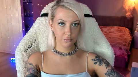 Snapshot of tykioty_miley chatting on October 11, 2025, 10:47 am Miley online show from October 11, 2025, 10:47 am