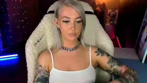 Snapshot of tykioty_miley chatting on June 24, 2026, 3:44 pm Miley online show from June 24, 2026, 3:44 pm