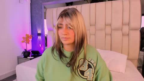 TYLA  online show from May 1, 2026, 3:55 am
