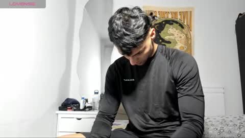 tyler_axel online show from June 16, 2026, 1:41 am
