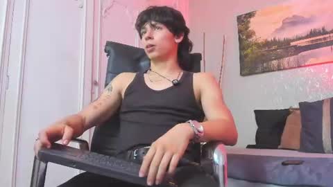 Snapshot of tyler_durtenn chatting on August 2, 2026, 3:27 am Tyler online show from August 2, 2026, 3:27 am