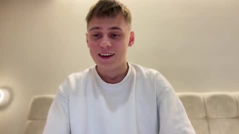 tyler_garrner online show from September 12, 2025, 1:00 pm