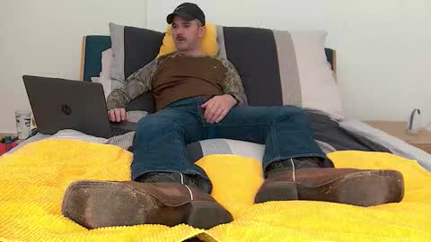 Snapshot of tylerlogan813 chatting on September 26, 2025, 5:06 pm TylerLogan813 online show from September 26, 2025, 5:06 pm