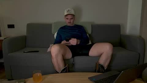 Snapshot of tylerlogan813 chatting on February 27, 2026, 8:42 pm TylerLogan813 online show from February 27, 2026, 8:42 pm