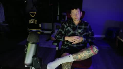 Snapshot of tylernextdoor chatting on May 23, 2026, 1:22 am Tyler online show from May 23, 2026, 1:22 am