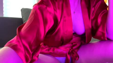 Snapshot of tylersands chatting on February 1, 2025, 2:56 pm Tyler Sands online show from February 1, 2025, 2:56 pm